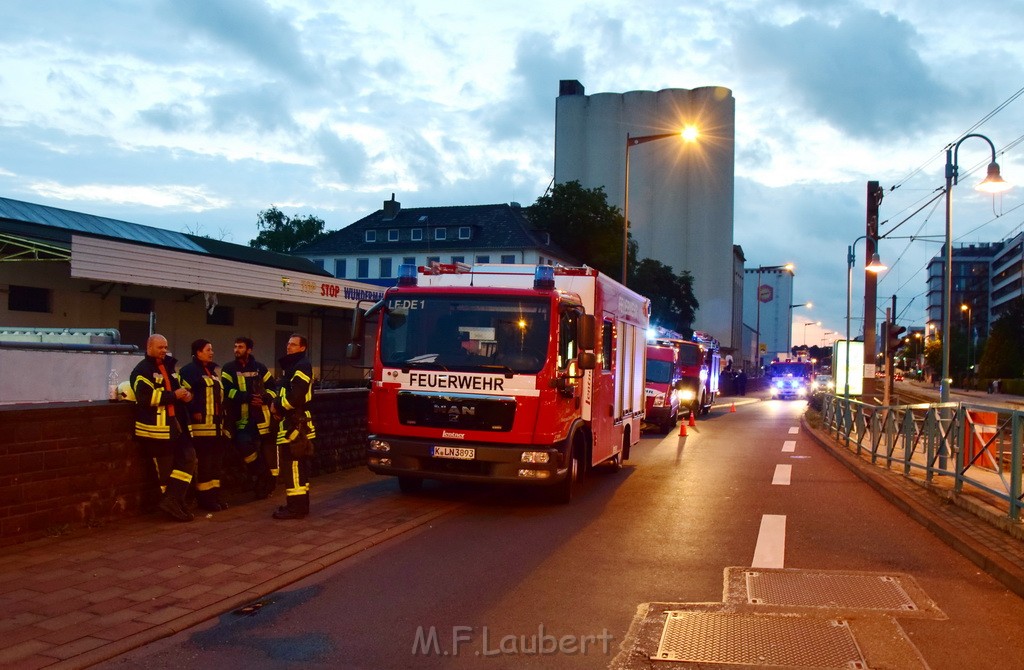 Feuer 3 Koeln Poll Poller Kirchweg P0515.JPG - Miklos Laubert